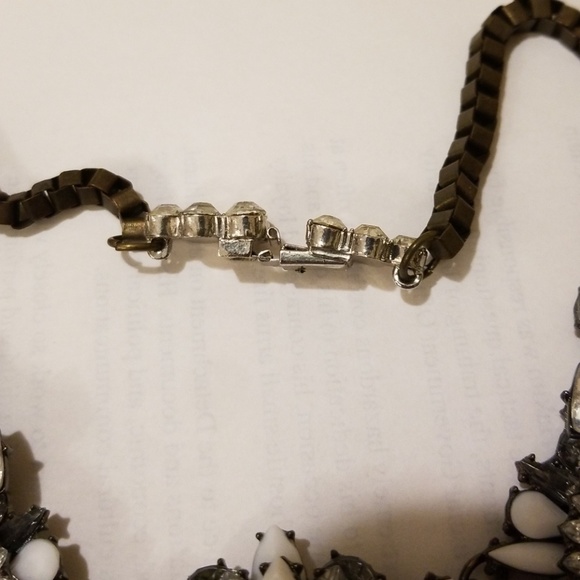 Necklace - Picture 5 of 8